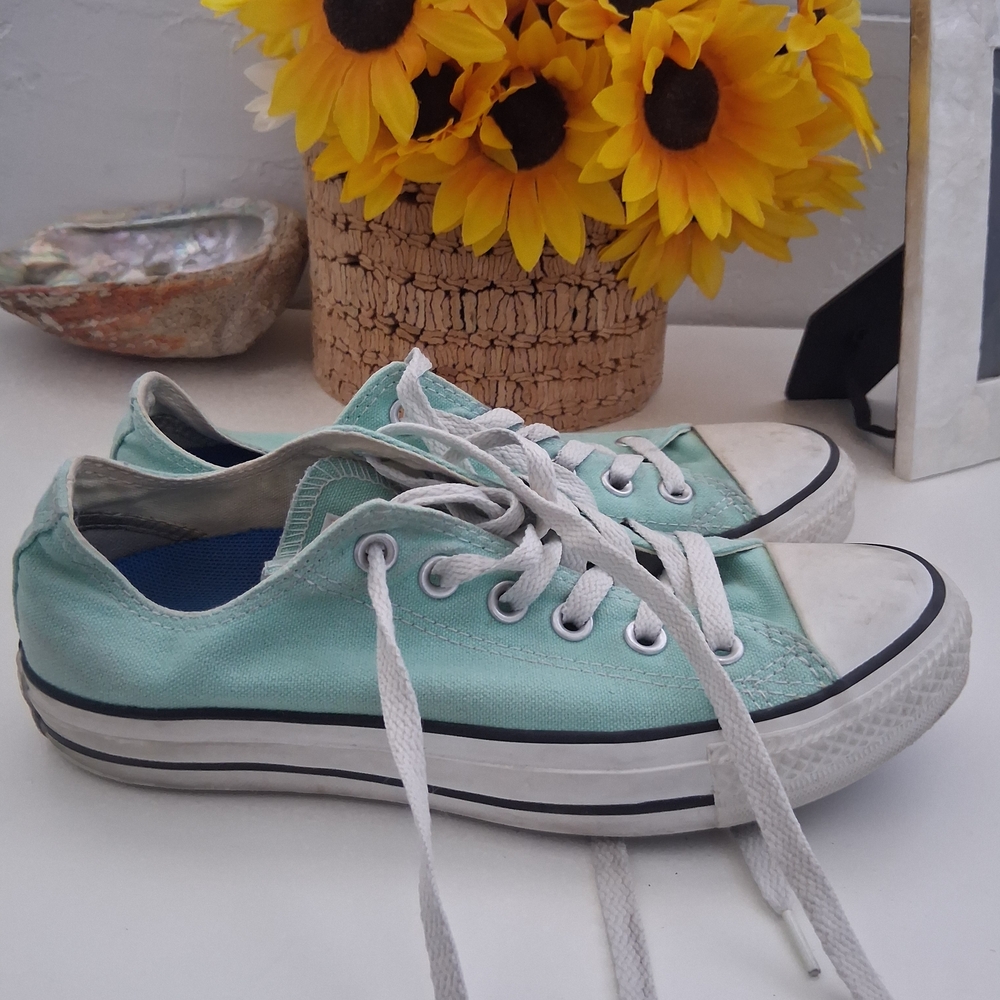 Casual Women's Sneakers in Mint and White